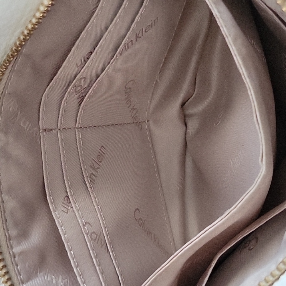 Calvin Klein Tan and White Crossbody Bag with Sleek Design - Picture 6 of 13